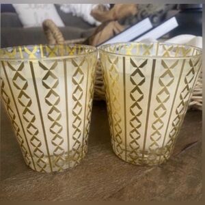 NEST Fragrances New York 2 Holiday Classic
8.1oz Candles New no Box